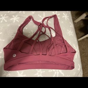 Pink lululemon sports bra